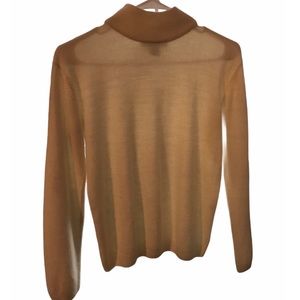Cream White Medium Turtle Neck Sweater